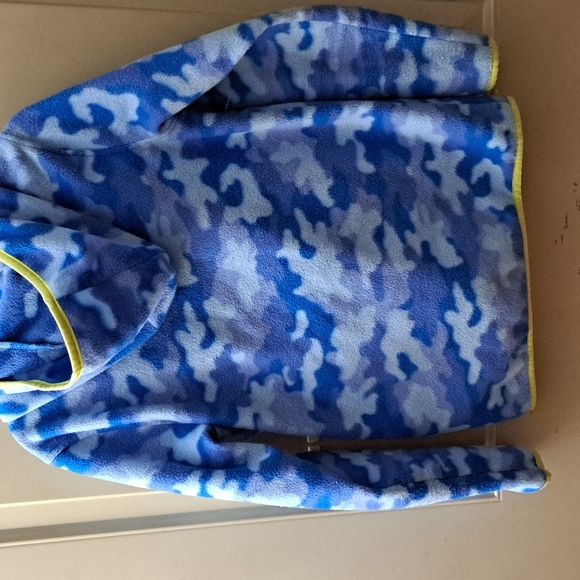 Amazon Essentials Blue Fleece Camo Hoodie jacket - Picture 6 of 8